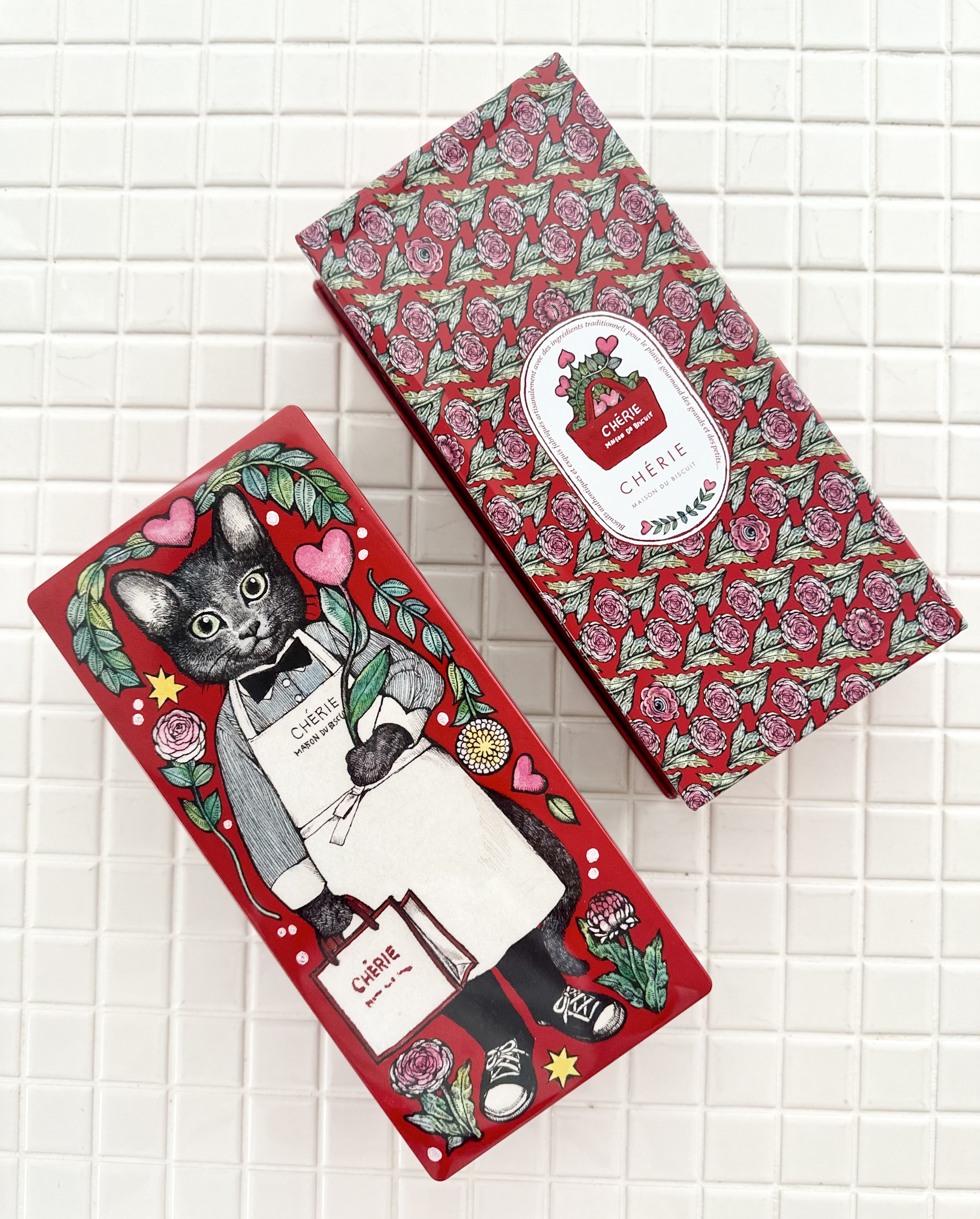 CHERIE maison de BISCUIT ヒグチユウコ 限定缶 CHÉRIE×ヒグチユウコ 限定スペシャル缶｜ヒグチユウコ Higuchi Yuko